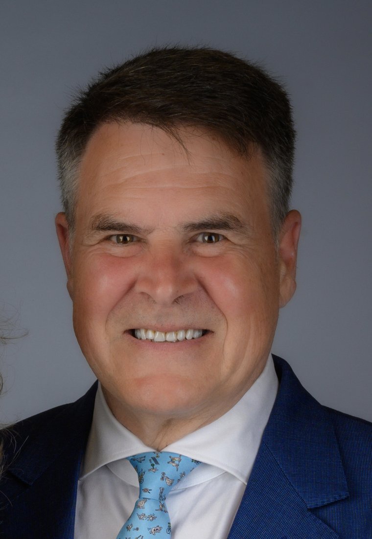 Vice-Admiral (Ret'd) Ron Lloyd